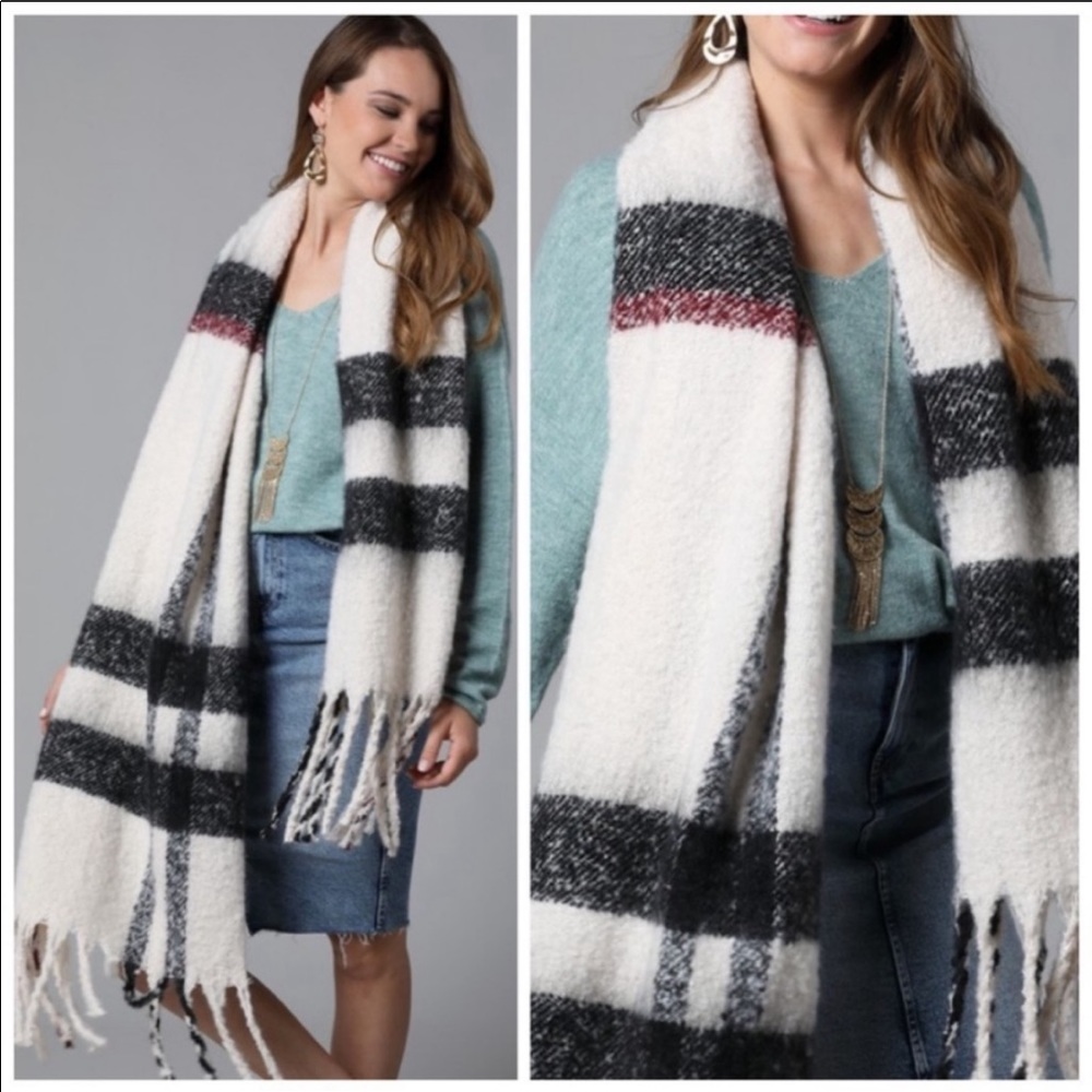 Statement Blanket Scarf with Fringe Hem